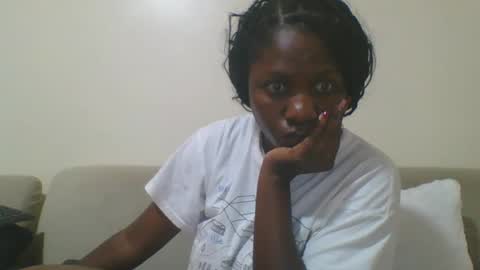 pretty online show from 02.04.25