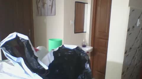 pretty online show from 02.06.25