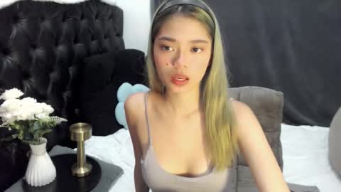 Snapshot of pretty_chikana chatting on 02.09.26 Chikana online show from 02.09.26