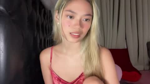 Snapshot of pretty_chikana chatting on 03.14.26 Chikana online show from 03.14.26