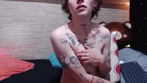 pretty_cristal22 online show from 12.05.25