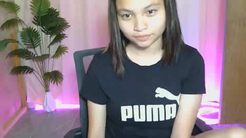 Snapshot of pretty_dharryhann chatting on 12.05.25 pretty_dharryhann online show from 12.05.25