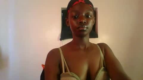 Snapshot of pretty_hearts chatting on 03.21.26 Shillah online show from 03.21.26