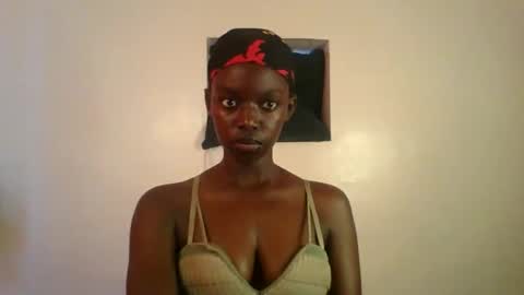 Snapshot of pretty_hearts chatting on 03.21.26 Shillah online show from 03.21.26