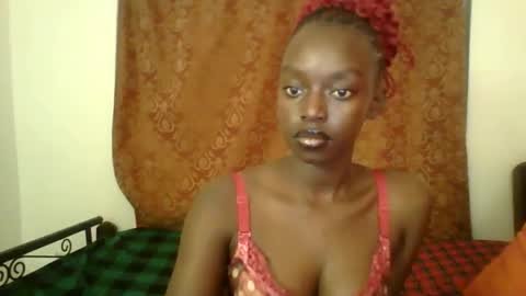 Snapshot of pretty_hearts chatting on 03.24.26 Shillah online show from 03.24.26