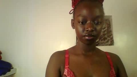 Snapshot of pretty_hearts chatting on 03.29.26 Shillah online show from 03.29.26