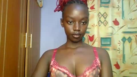 Snapshot of pretty_hearts chatting on 03.30.26 Shillah online show from 03.30.26