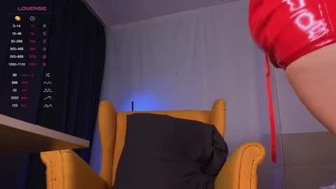 Snapshot of pretty_helga chatting on 02.13.26 pretty_helga online show from 02.13.26