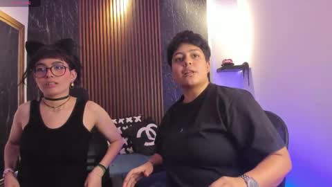 pretty_honey22 online show from 05.21.26