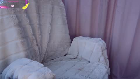 Snapshot of pretty_kitsune chatting on 10.03.25 Pretty Kitsune Next stream November 30 online show from 10.03.25