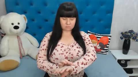 pretty_malika online show from 02.10.25