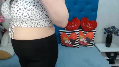 pretty_malika online show from 02.14.25