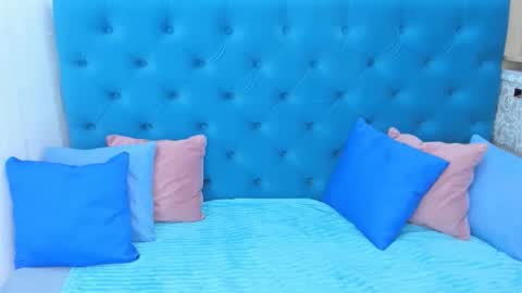 pretty_malika online show from 09.27.25