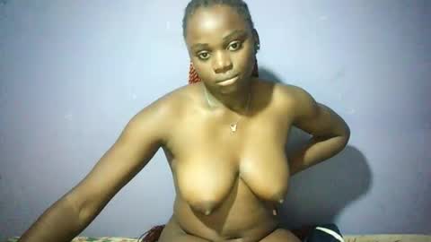 Snapshot of pretty_melinda2 chatting on 01.28.25 Mary Melinda online show from 01.28.25