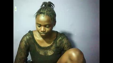 Snapshot of pretty_melinda2 chatting on 03.04.25 Mary Melinda online show from 03.04.25