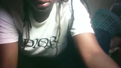 pretty_milan online show from 04.27.26