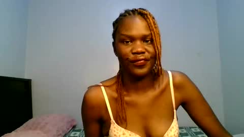 Snapshot of pretty_naya chatting on 06.08.26 naya online show from 06.08.26