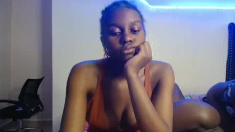 Snapshot of pretty_nyra chatting on 05.21.26 Nyra online show from 05.21.26