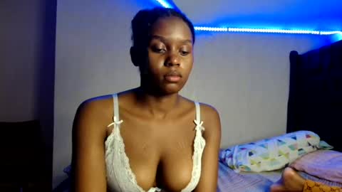 Snapshot of pretty_nyra chatting on 07.20.26 Nyra online show from 07.20.26