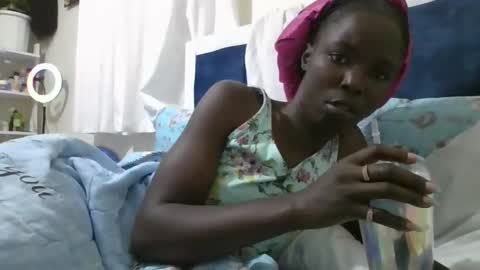 pretty_petite_ebony online show from 09.13.25