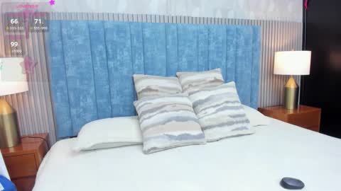 Snapshot of pretty_sunlight_ chatting on 11.30.25 Daisy Flower online show from 11.30.25