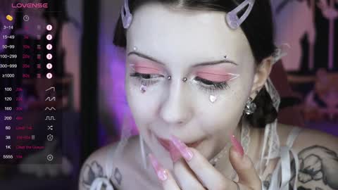 Violet online show from 01.01.25