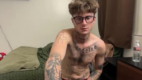 pretty boy online show from 04.03.26