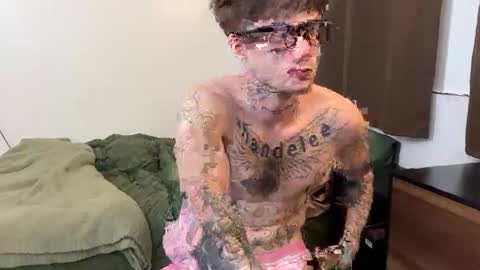 pretty boy online show from 04.04.26