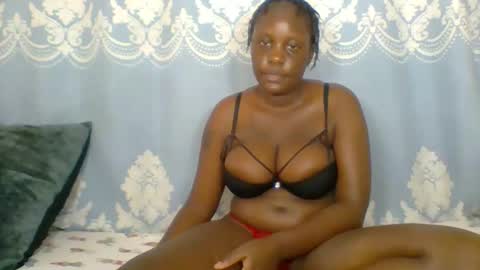 Snapshot of prettydarkskin002 chatting on 02.12.26 SHANIA online show from 02.12.26