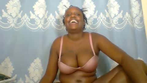 Snapshot of prettydarkskin002 chatting on 02.25.26 SHANIA online show from 02.25.26
