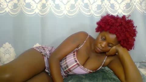 Snapshot of prettydarkskin002 chatting on 06.02.26 SHANIA online show from 06.02.26