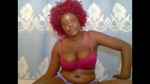 Snapshot of prettydarkskin002 chatting on 06.05.26 SHANIA online show from 06.05.26