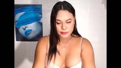 prettydiannara online show from 01.13.25