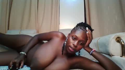 prettydulce online show from 11.03.25