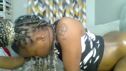 PrettyEla online show from 10.31.25