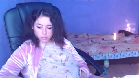 prettyjulliette online show from 01.24.25