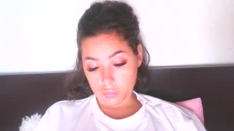 prettyjulliette online show from 09.19.25