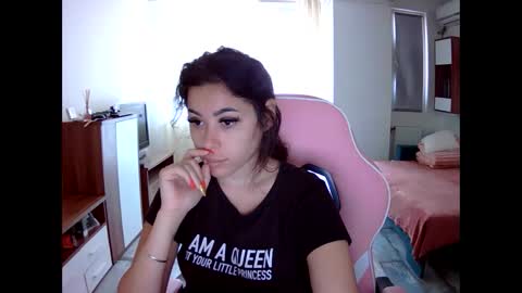 prettyjulliette online show from 09.27.25