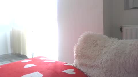 prettyjulliette online show from 10.30.25