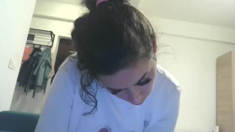 prettyjulliette online show from 11.16.25