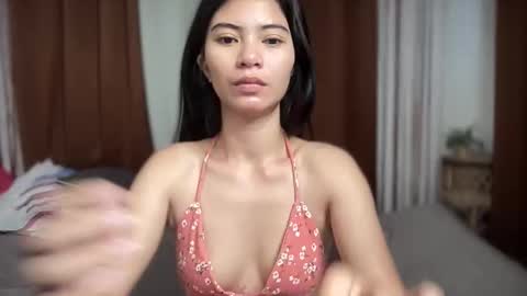 prettylittle_lady online show from 12.19.25