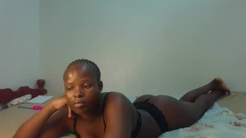 Snapshot of prettymelly_ chatting on 04.19.26 Melly online show from 04.19.26
