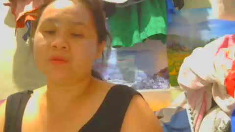 Snapshot of prettynhing chatting on 02.02.26 Nhing online show from 02.02.26