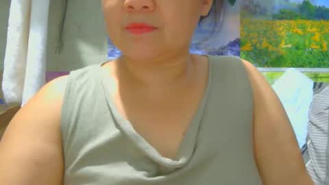 Snapshot of prettynhing chatting on 02.16.26 Nhing online show from 02.16.26