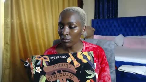 Snapshot of prettyquee chatting on 01.28.25 sasha online show from 01.28.25