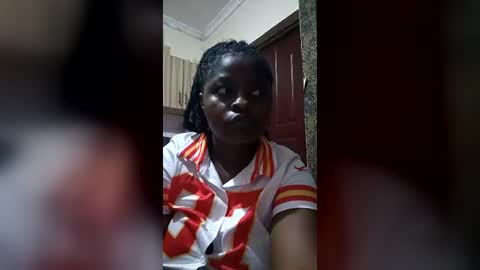 Snapshot of prettyriss chatting on 06.26.26 prettyriss online show from 06.26.26
