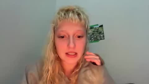 Dahlia online show from 01.27.25