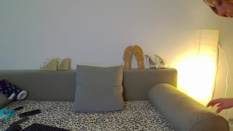 Snapshot of prettyvanessa chatting on 10.19.25 prettyvanessa online show from 10.19.25