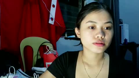 Snapshot of prettyyy_lovelyyy chatting on 04.19.26 prettyyy_lovelyyy online show from 04.19.26