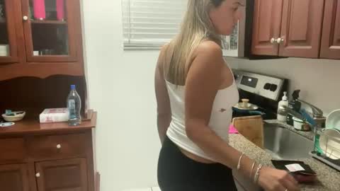 Snapshot of prettyyykittyyy22 chatting on 02.11.26 prettyyykittyyy22 online show from 02.11.26